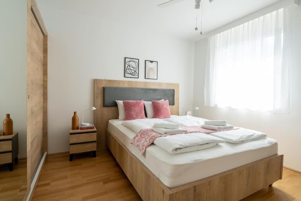 비엔나 Elegant 1Br Flat With Balcony By Hm 아파트 외부 사진