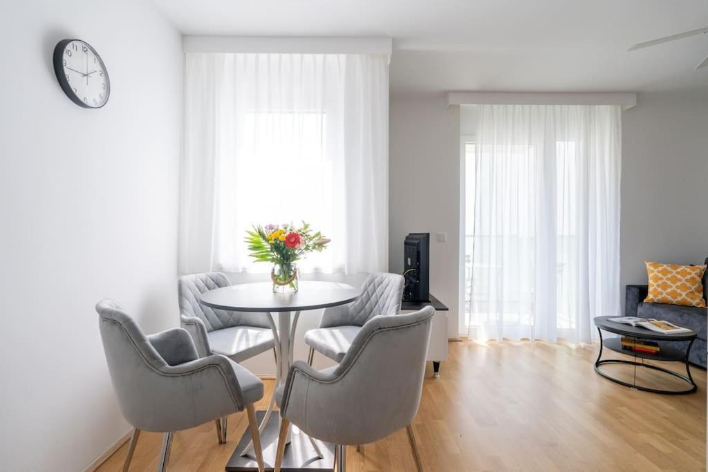 비엔나 Elegant 1Br Flat With Balcony By Hm 아파트 외부 사진